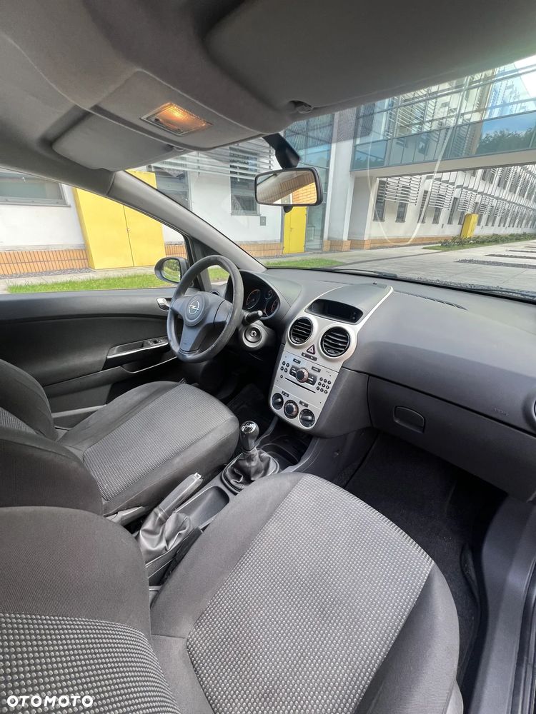 Opel Corsa 1.3 CDTI Enjoy - 22