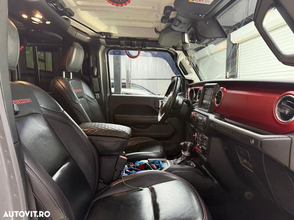 Jeep Wrangler - 14