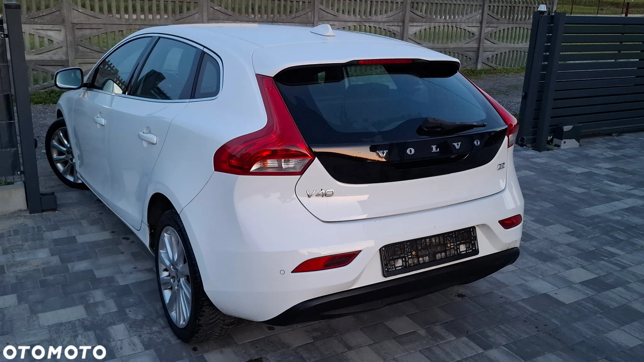 Volvo V40 D2 Summum - 4