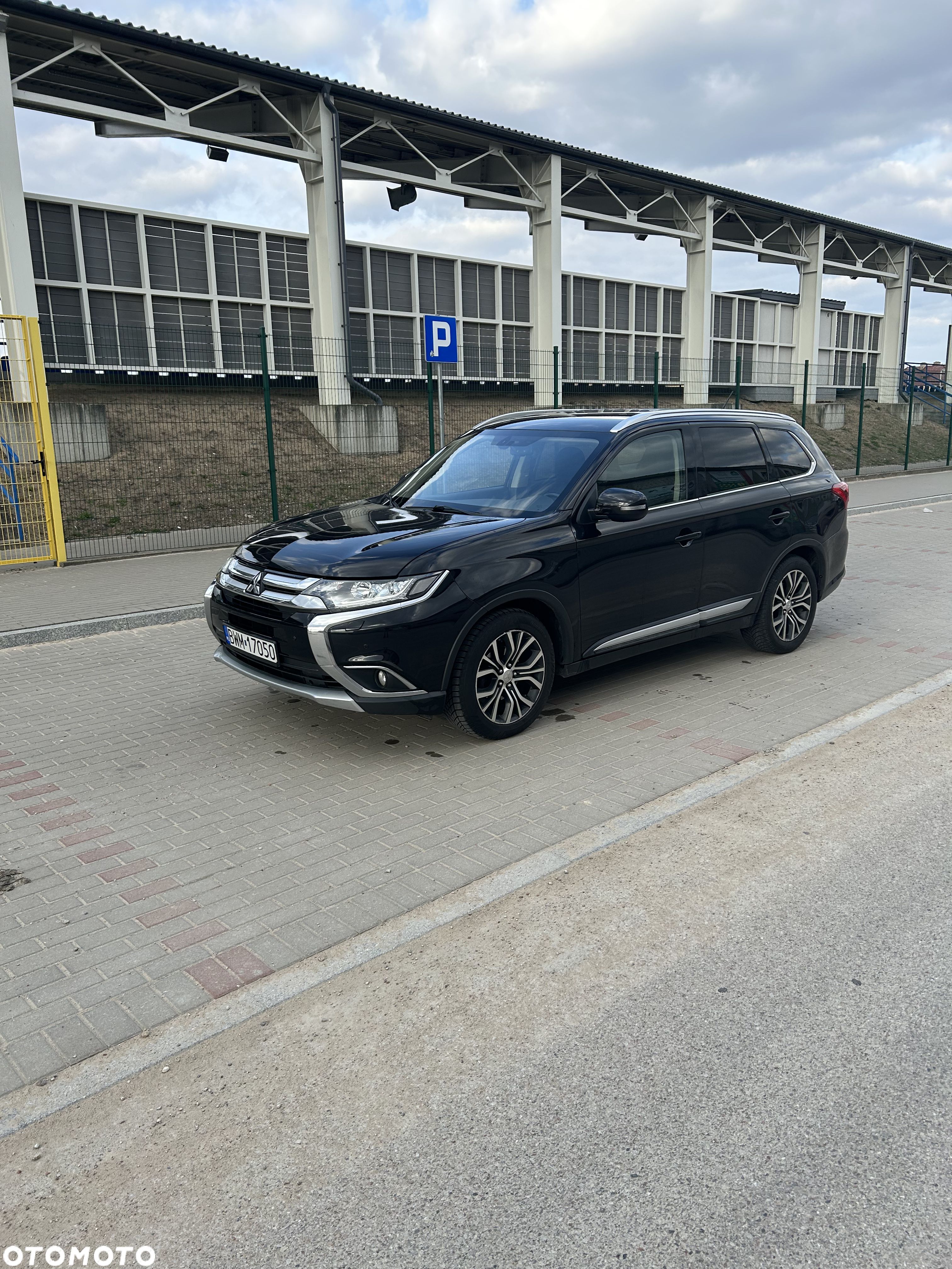 Mitsubishi Outlander 2.0 Intense + 4WD CVT - 1