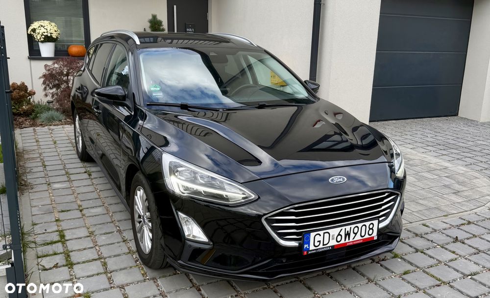 Ford Focus 1.0 EcoBoost Titanium - 1