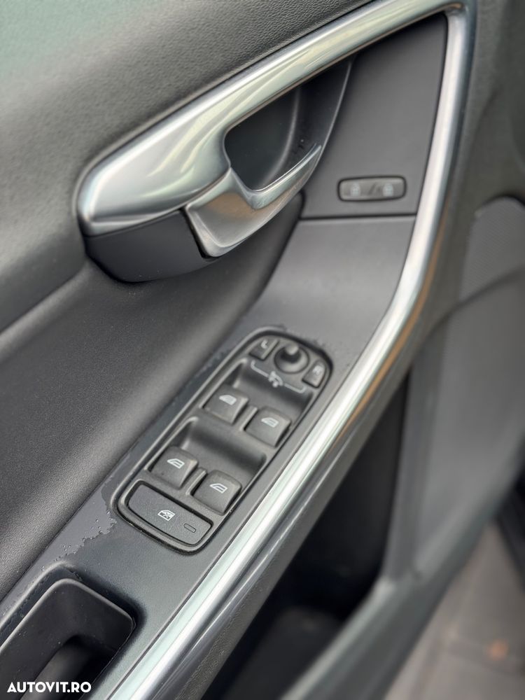 Volvo S60 DRIVe Start-Stop Momentum - 14