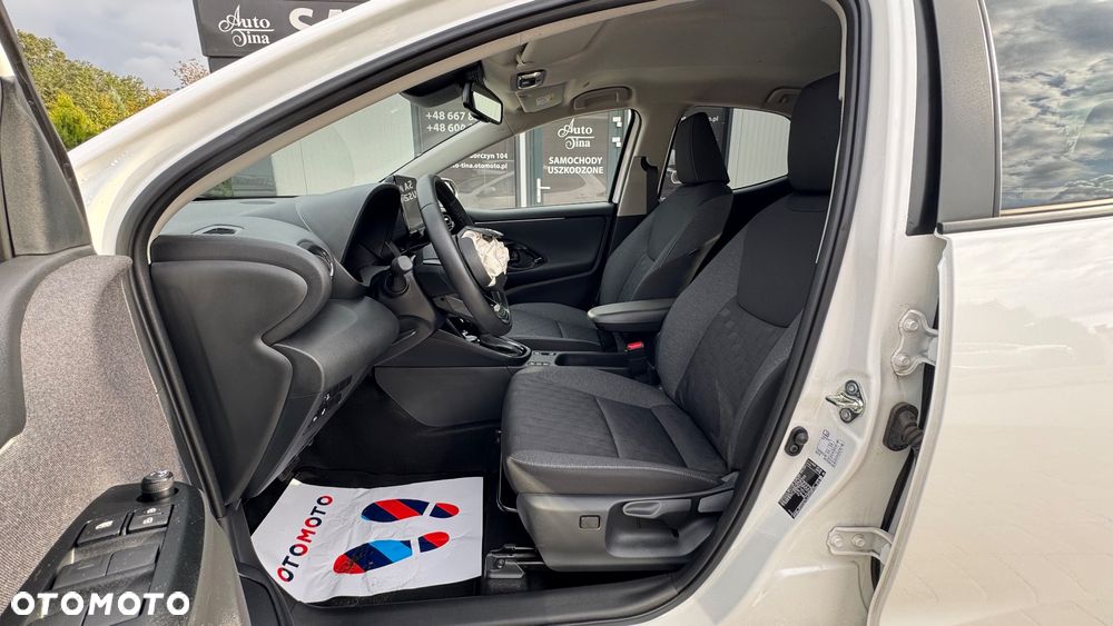 Toyota Yaris Hybrid 1.5 Style - 16
