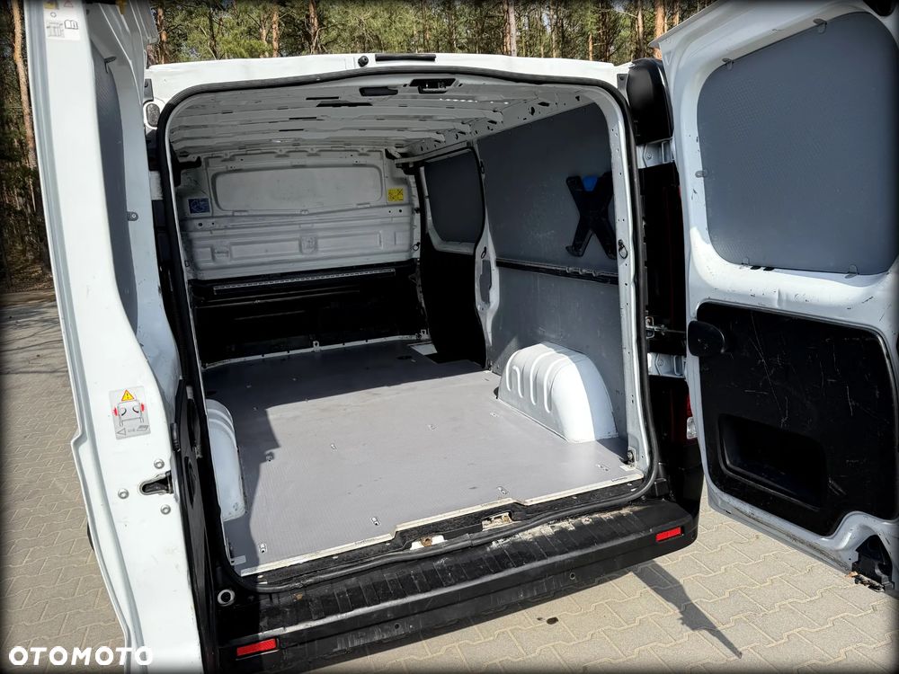 Renault TRAFIC - 22