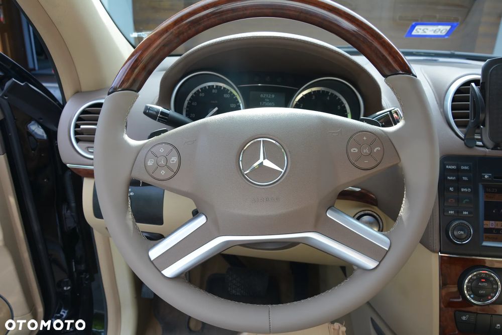 Mercedes-Benz GL 450 4Matic 7G-TRONIC - 28