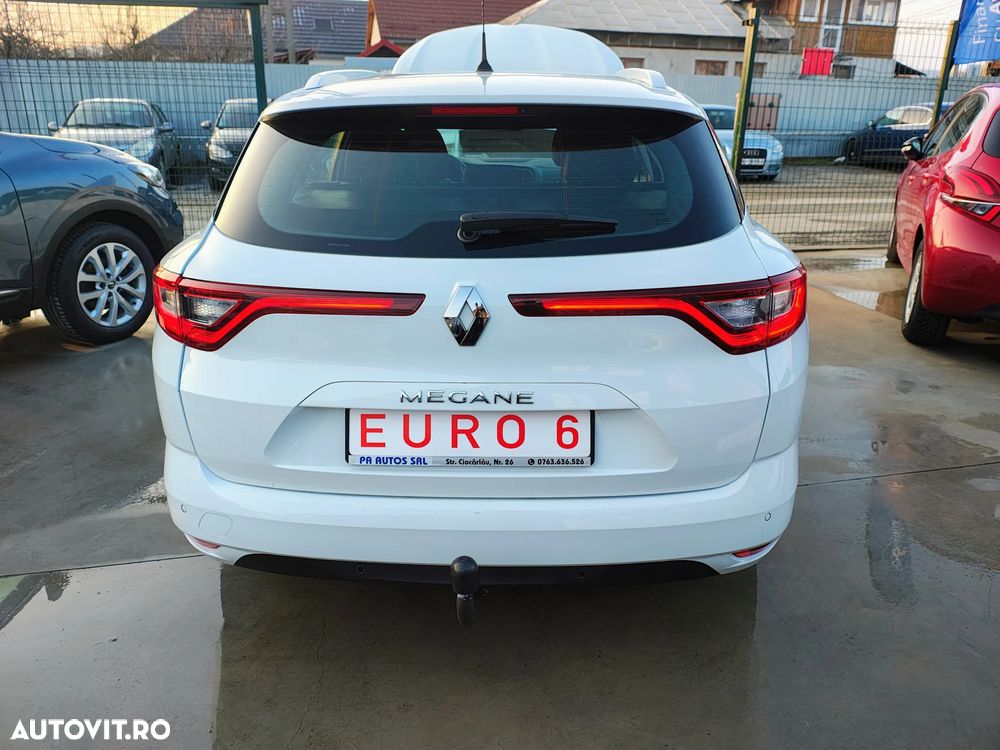 Renault Megane dCi 95 FAP Paris Business - 11