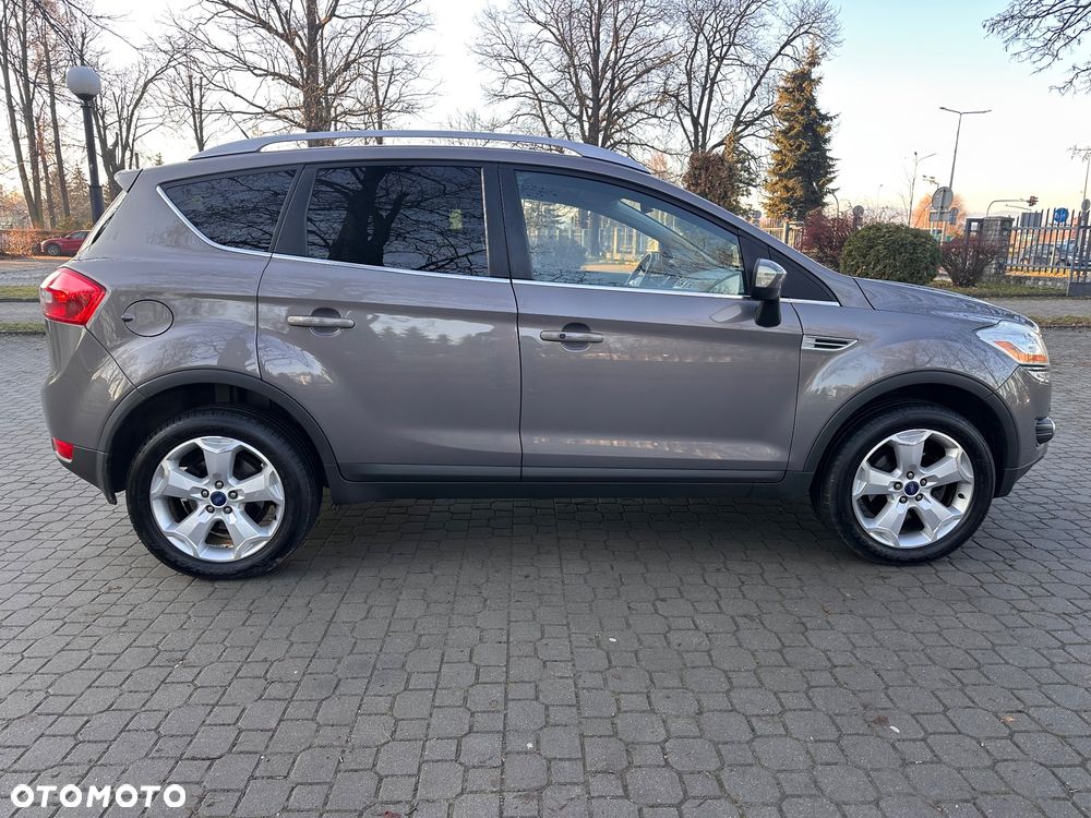 Ford Kuga 2.0 TDCi 4x4 Titanium - 36