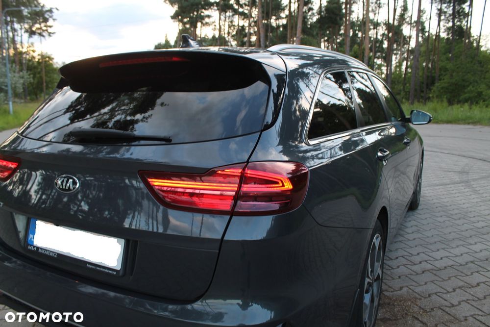 Kia Ceed 1.4 T-GDI L Business Line DCT - 12