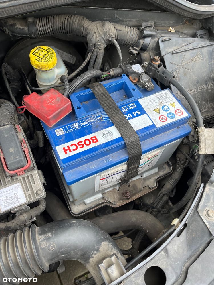 Ford KA 1.2 Grand Prix EU5 - 38