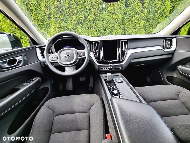 Volvo XC 60 B4 D Geartronic Momentum Pro - 18