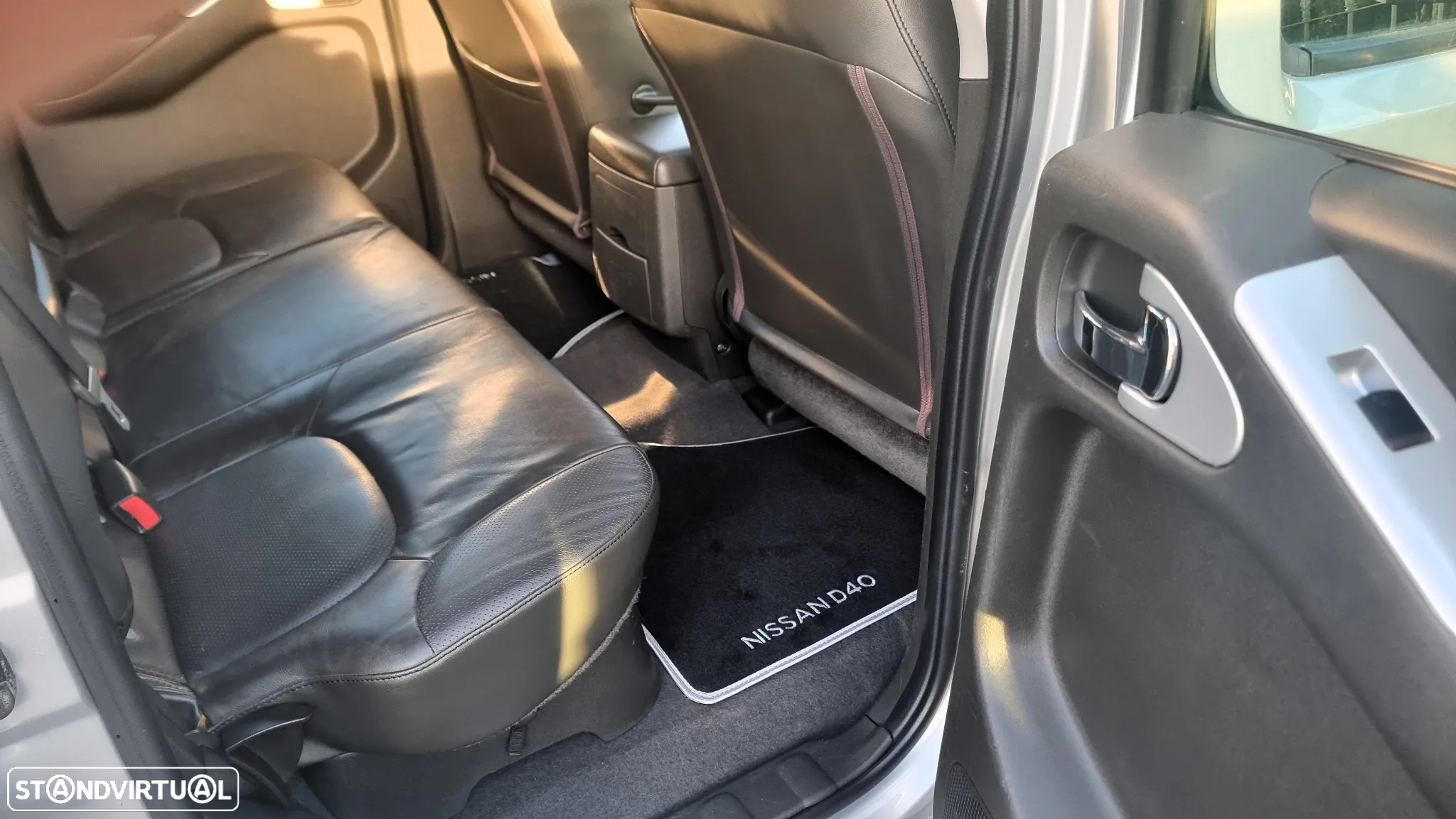Nissan Navara Premium - 20