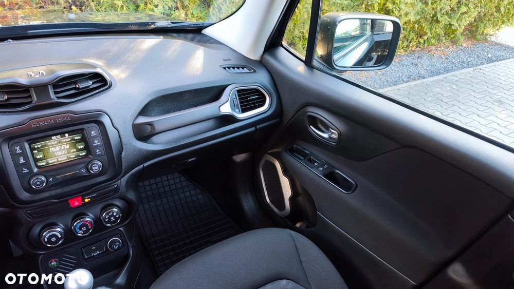Jeep Renegade - 16