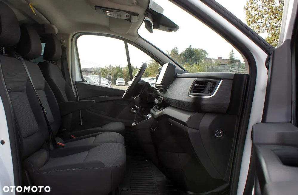 Renault Trafic SpaceClass 2.0 dCi Escapade EDC - 22