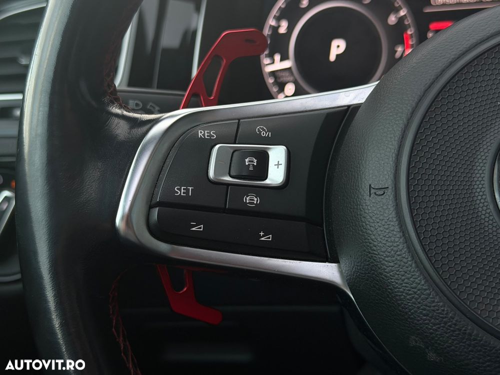 Volkswagen Golf GTI 2.0 TSI OPF DSG Performance - 12