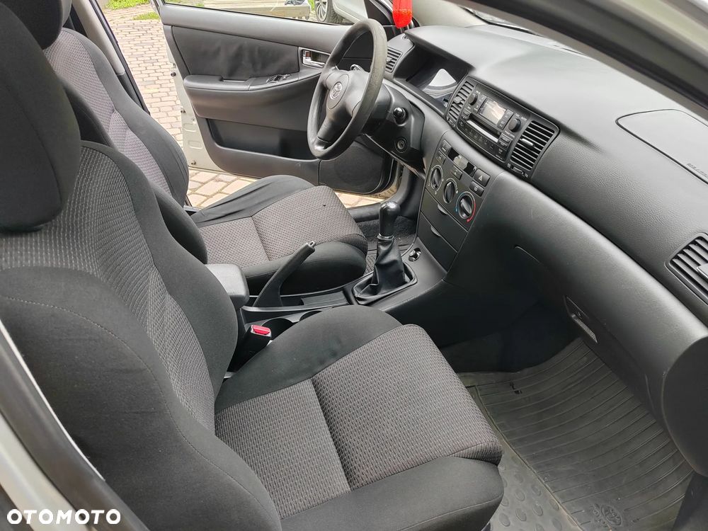 Toyota Corolla 1.4 VVT-i Terra - 9