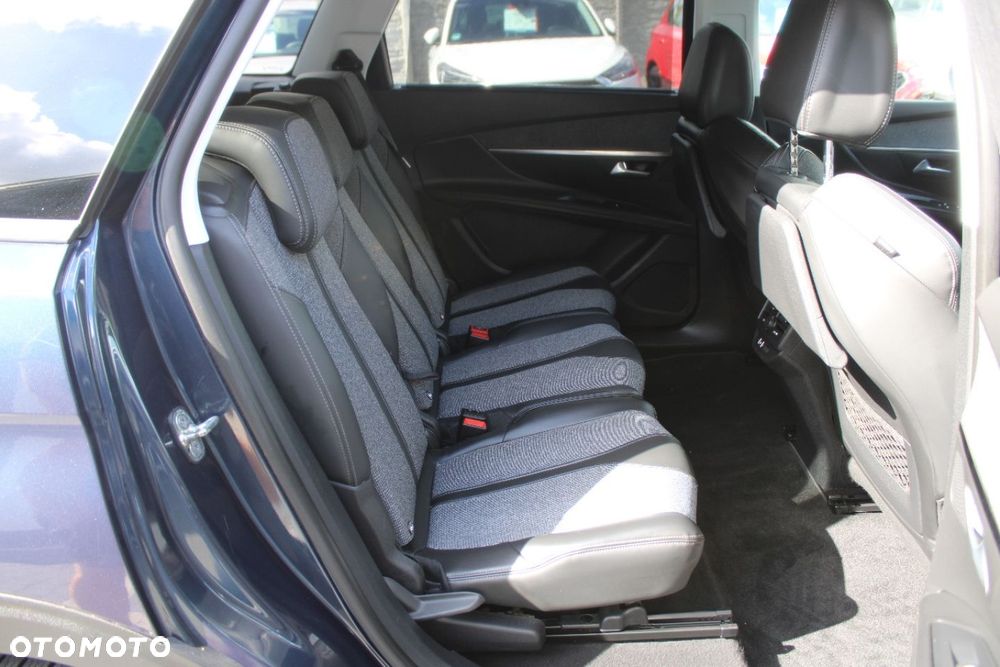 Peugeot 5008 - 28
