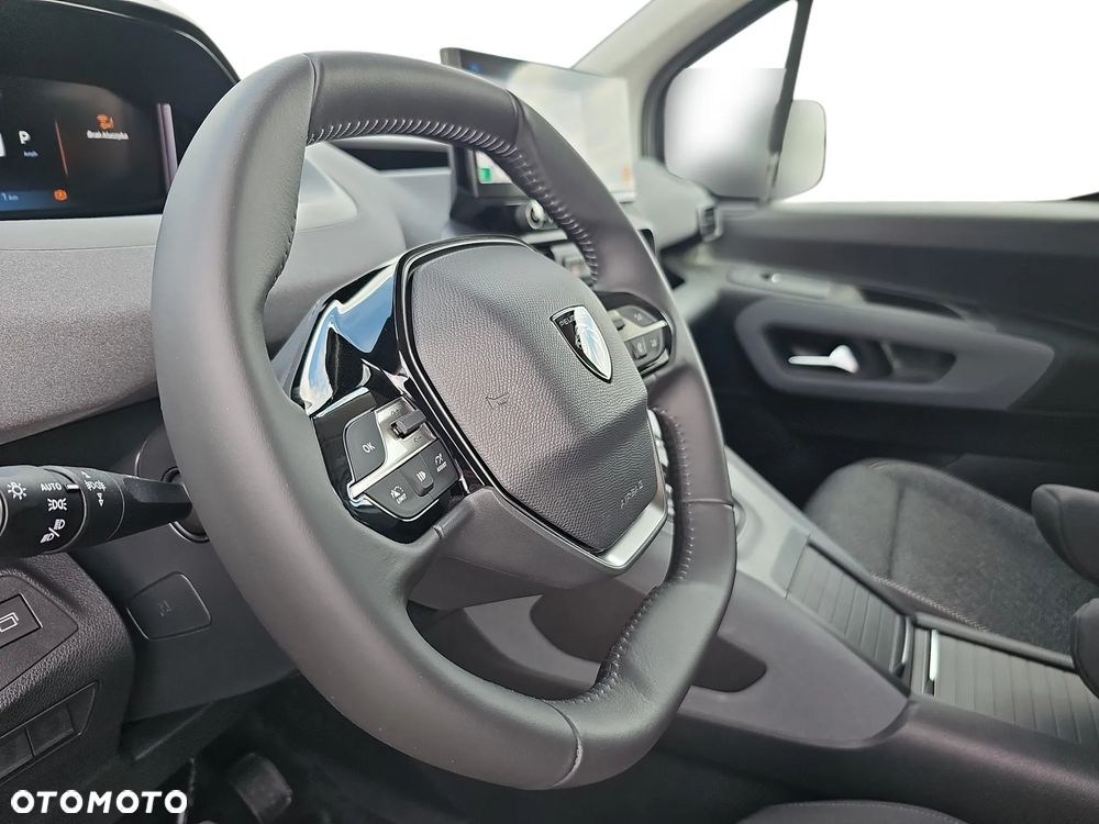 Peugeot Partner RIFTER 1.5 diesel 130KM automat - 23