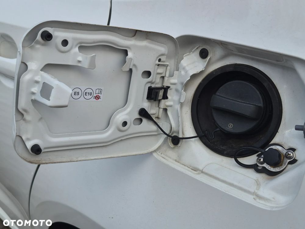 Toyota Corolla 1.5 Comfort - 22