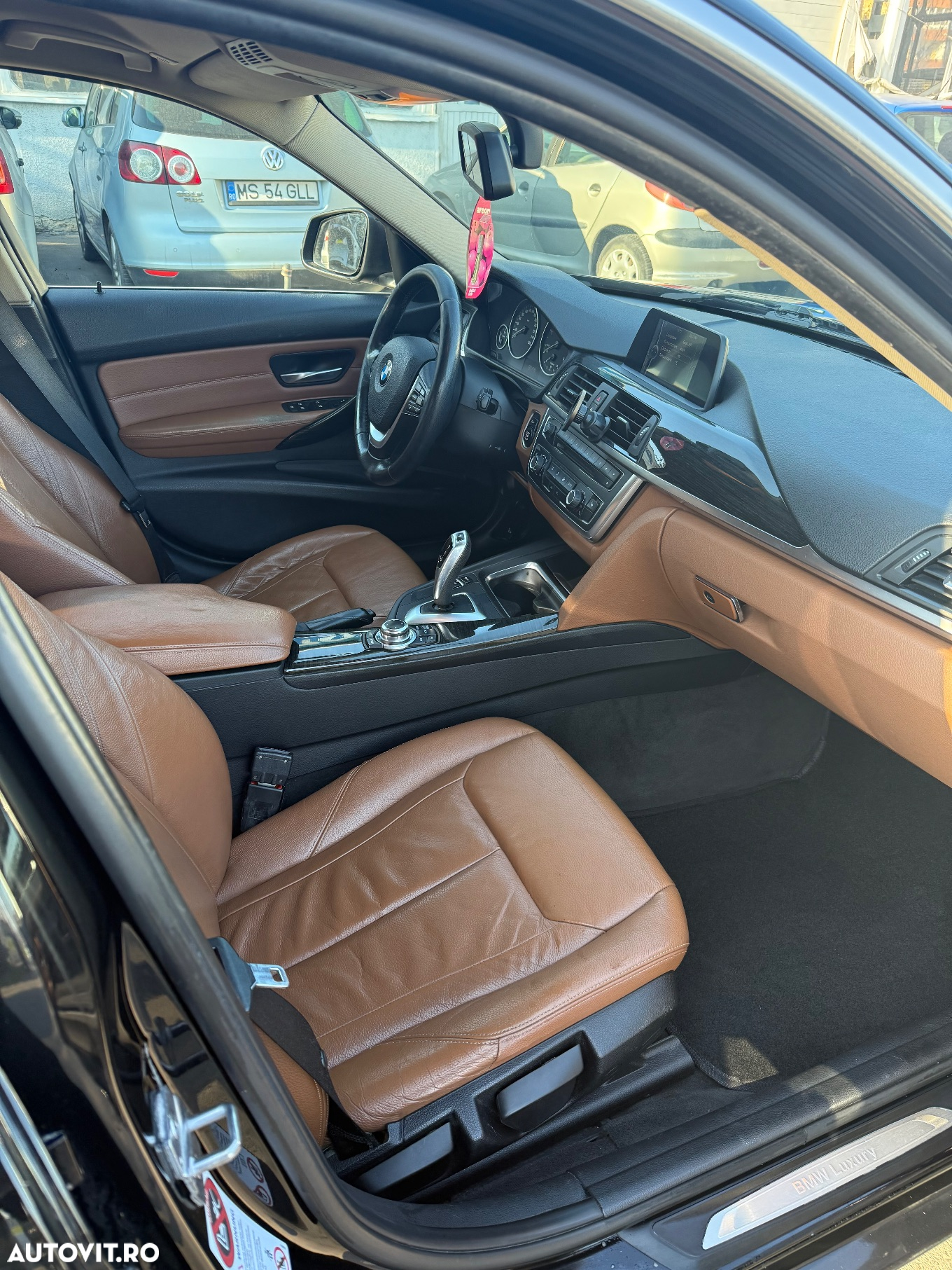 BMW Seria 3 318d Aut. Blue Performance Luxury Line - 8