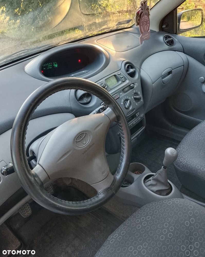 Toyota Yaris - 6