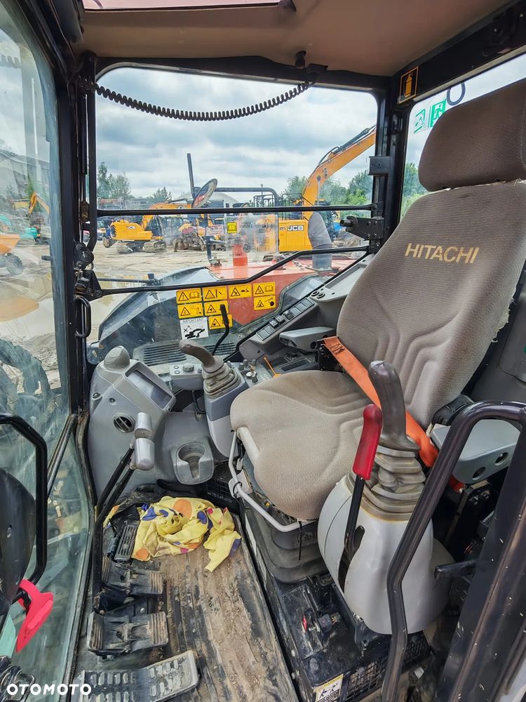 Hitachi ZX 85 - 22
