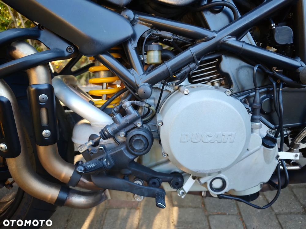 Ducati Monster - 5
