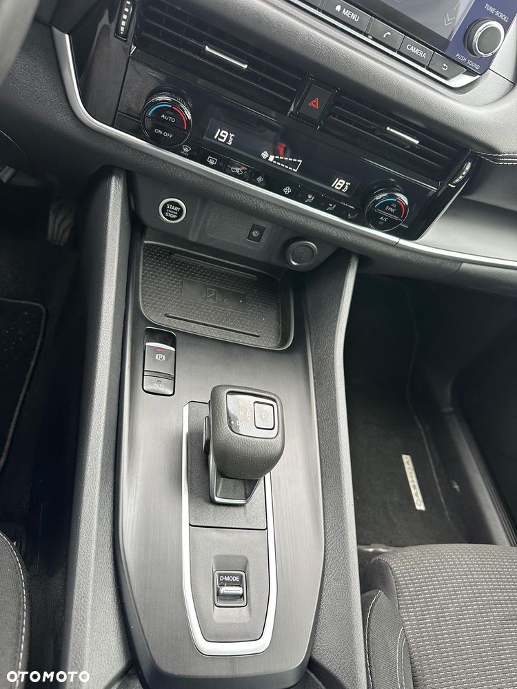 Nissan Qashqai 1.3 DIG-T Acenta DCT - 14