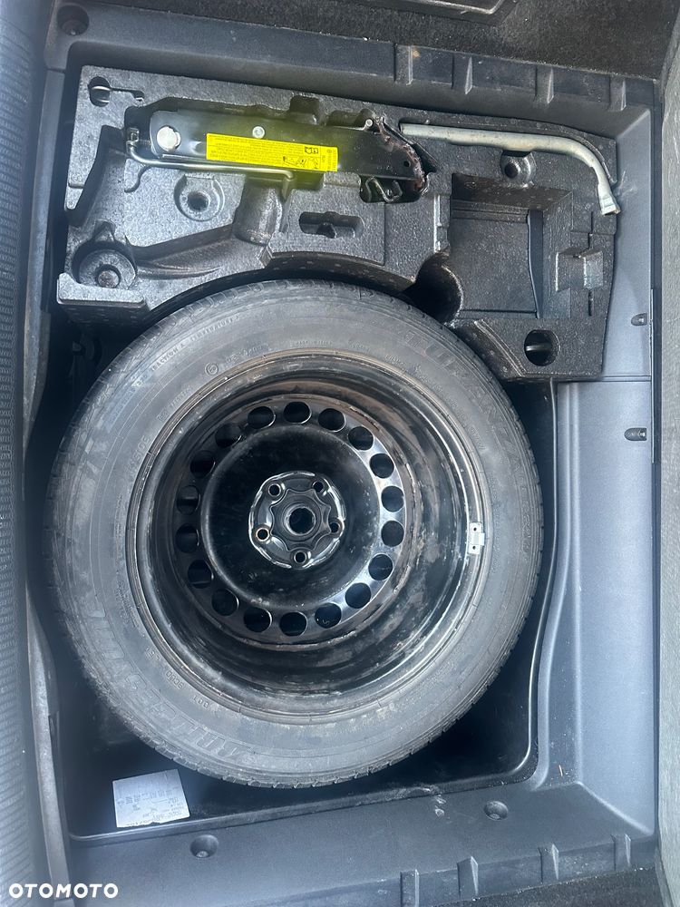 Volkswagen Passat 2.0 TDI Highline DSG - 26