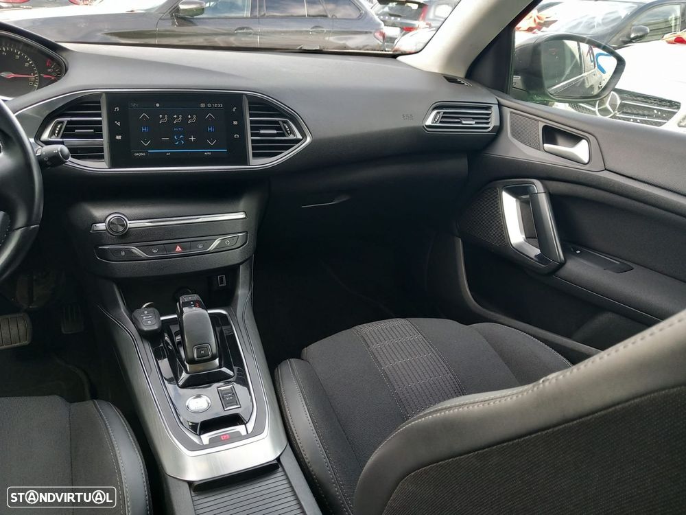 Peugeot 308 - 14