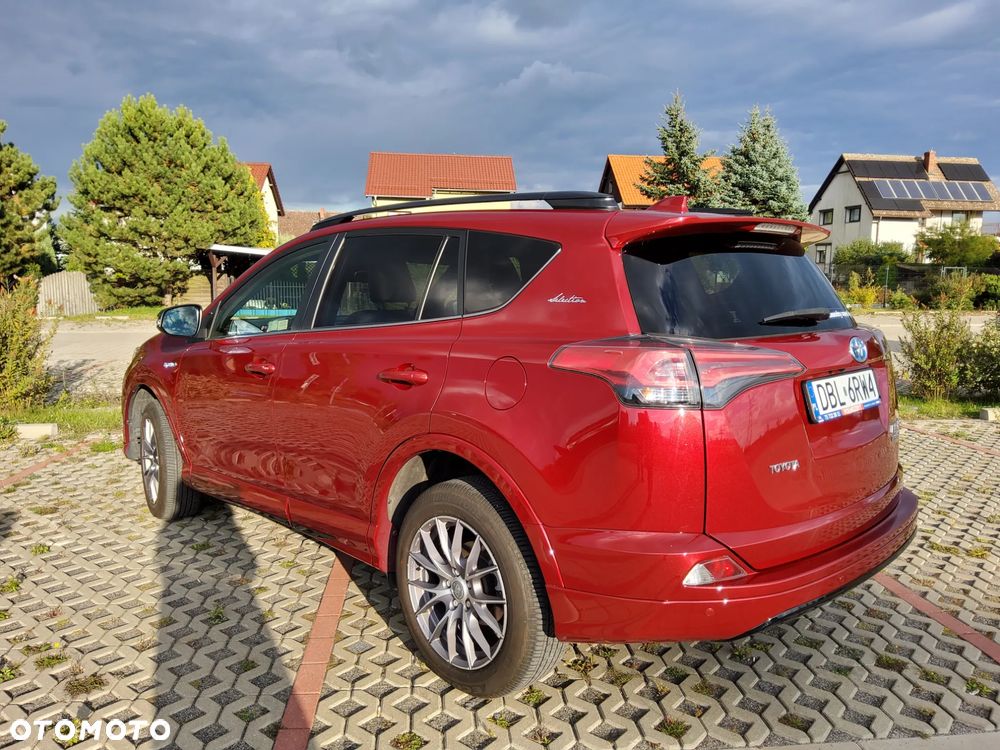 Toyota RAV4 Hybrid Selection 4x2 - 5