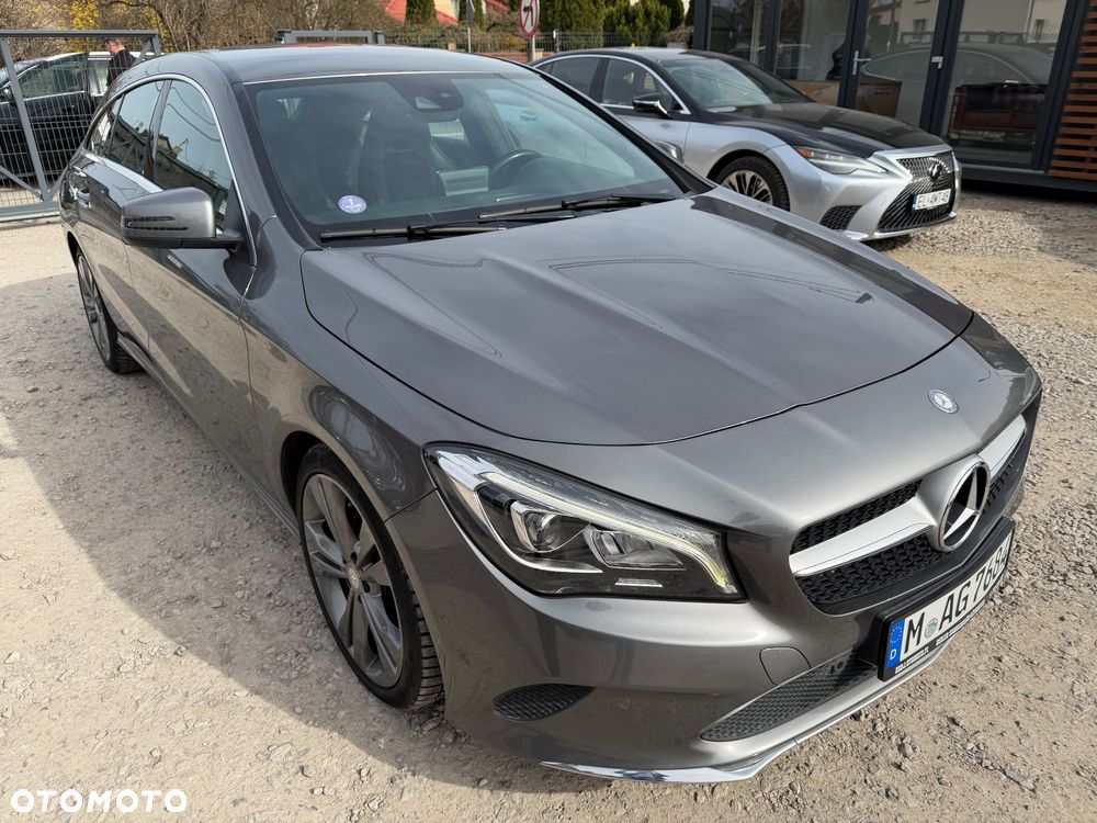 Mercedes-Benz CLA 180 Urban - 10