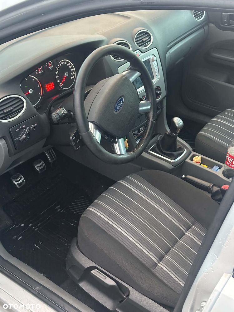 Ford Focus - 13