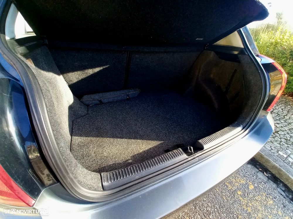 Toyota Corolla 1.4 D-4D - 13