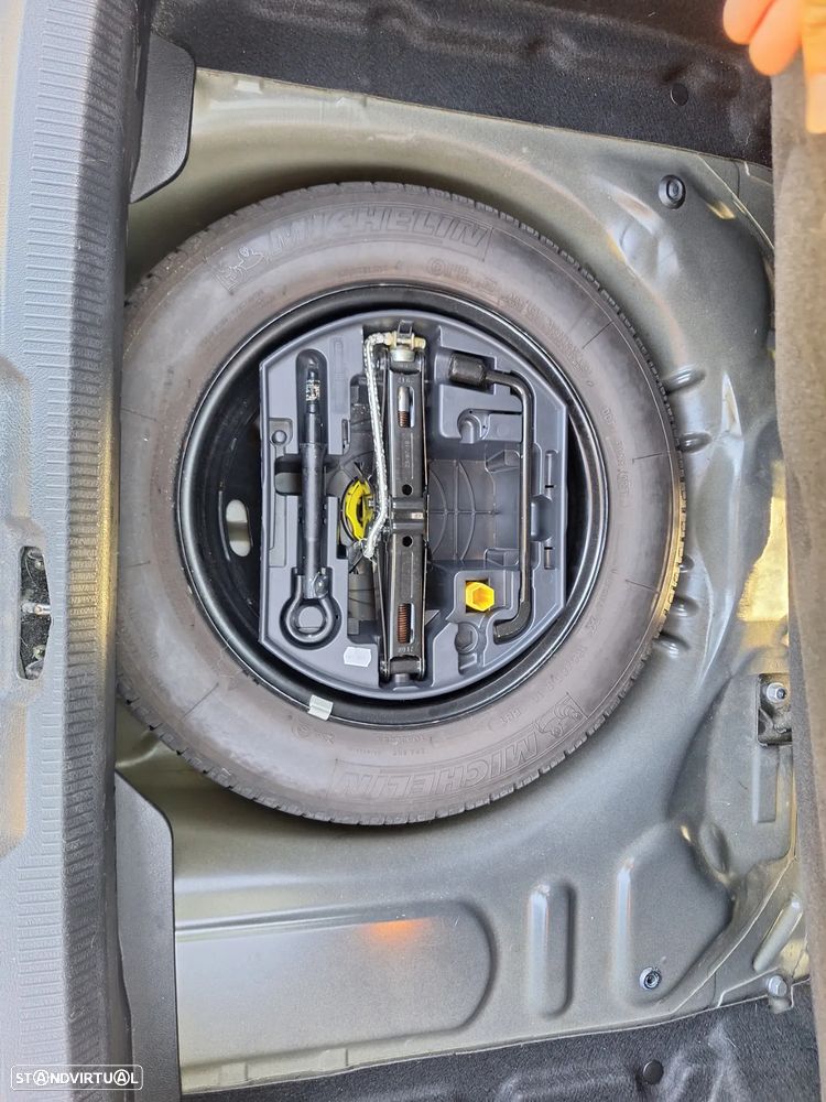 Peugeot 207 1.4 HDi Premium - 10