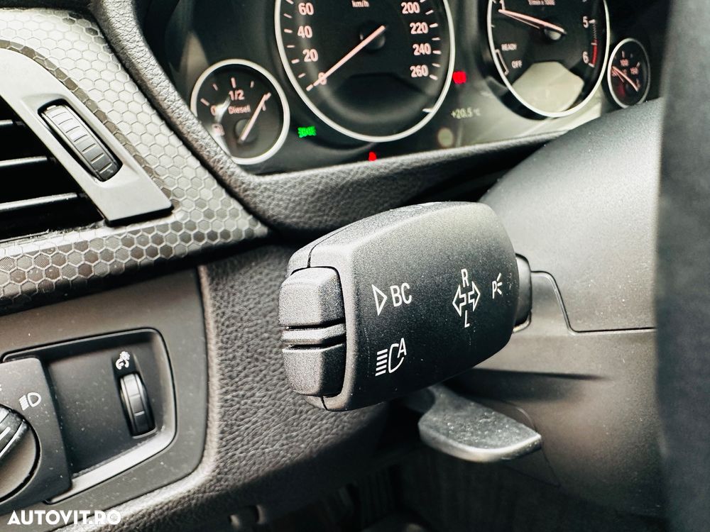 BMW Seria 3 320d xDrive AT - 9