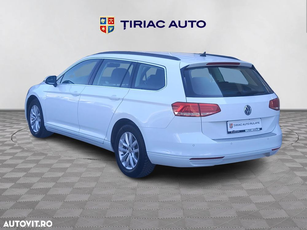 Volkswagen Passat 2.0 TDI SCR DSG Comfortline - 3