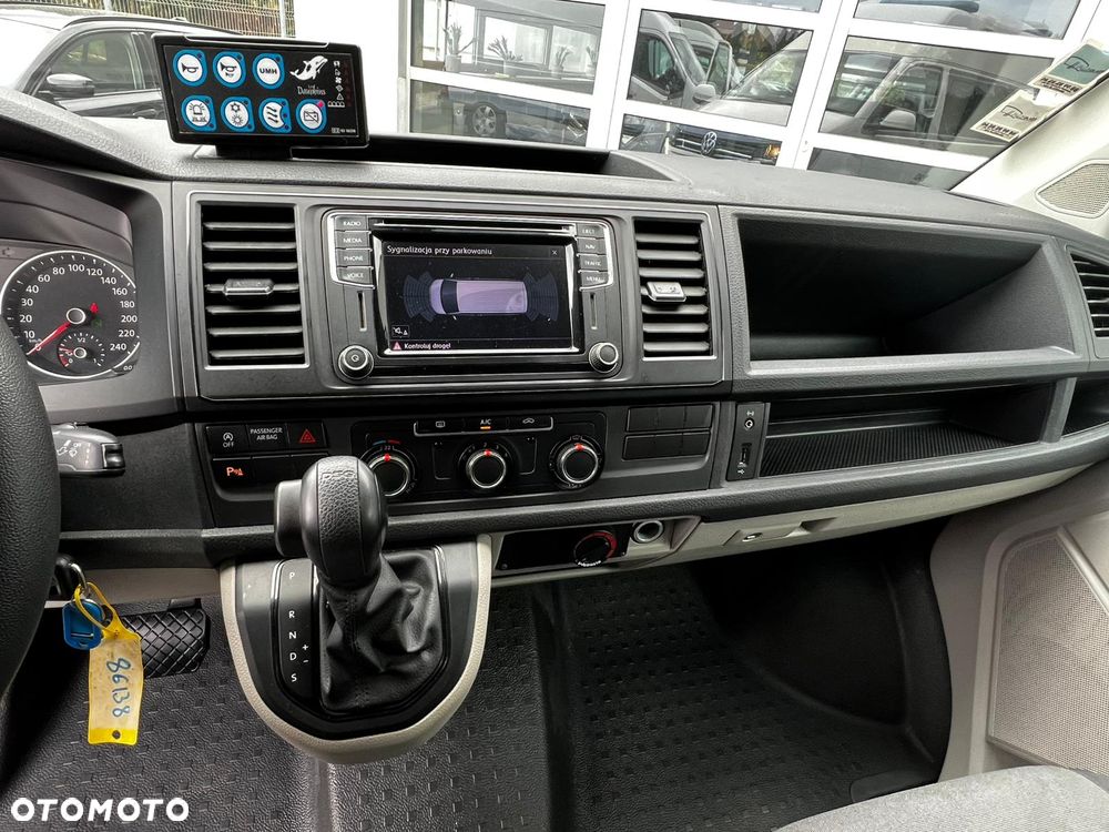 Volkswagen Transporter Caravelle DSG Lang Highline - 14