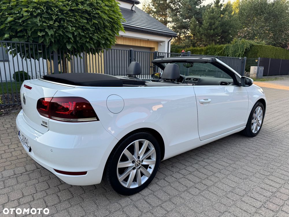 Volkswagen Golf - 1