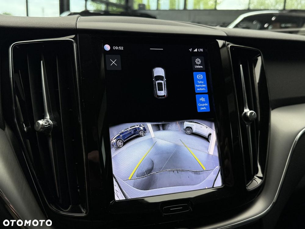 Volvo XC 60 B4 B Essential - 38