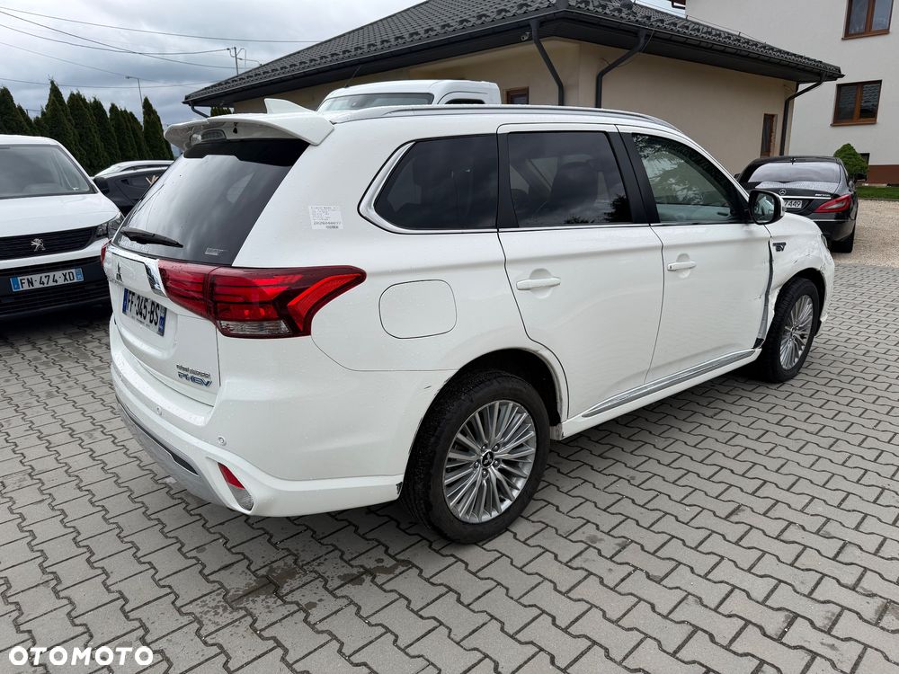 Mitsubishi Outlander 2.4 4WD Diamant - 6