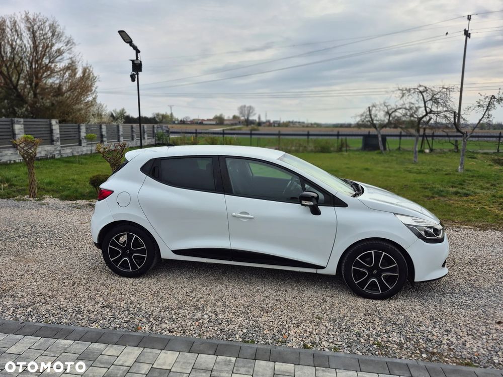 Renault Clio - 10