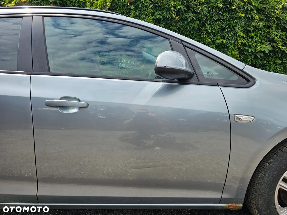 DRZWI PRAWY PRZÓD PRZEDNIE PRAWE OPEL ASTRA J Z179 - 1