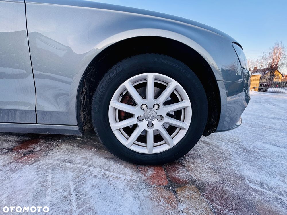 Audi A4 Limousine - 32