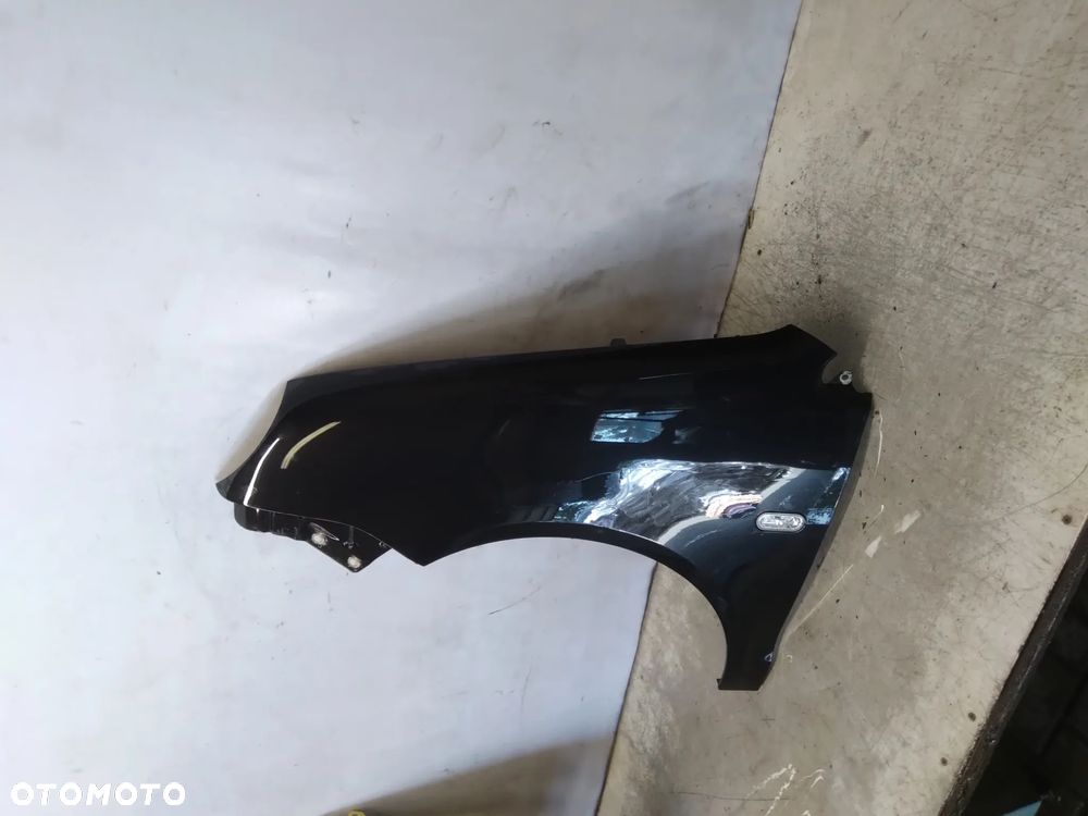 Błotnik LEWY PRZÓD PRZEDNI vw polo 9N OKULAR LC9Z CZARNY - 3