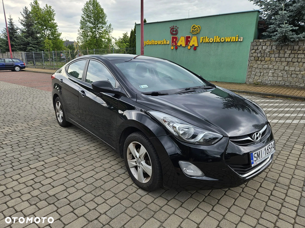 Hyundai Elantra 1.6 Classic +