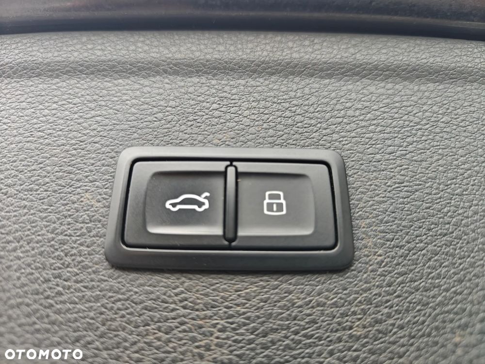 Audi Q5 2.0 TDI Quattro S tronic design - 22