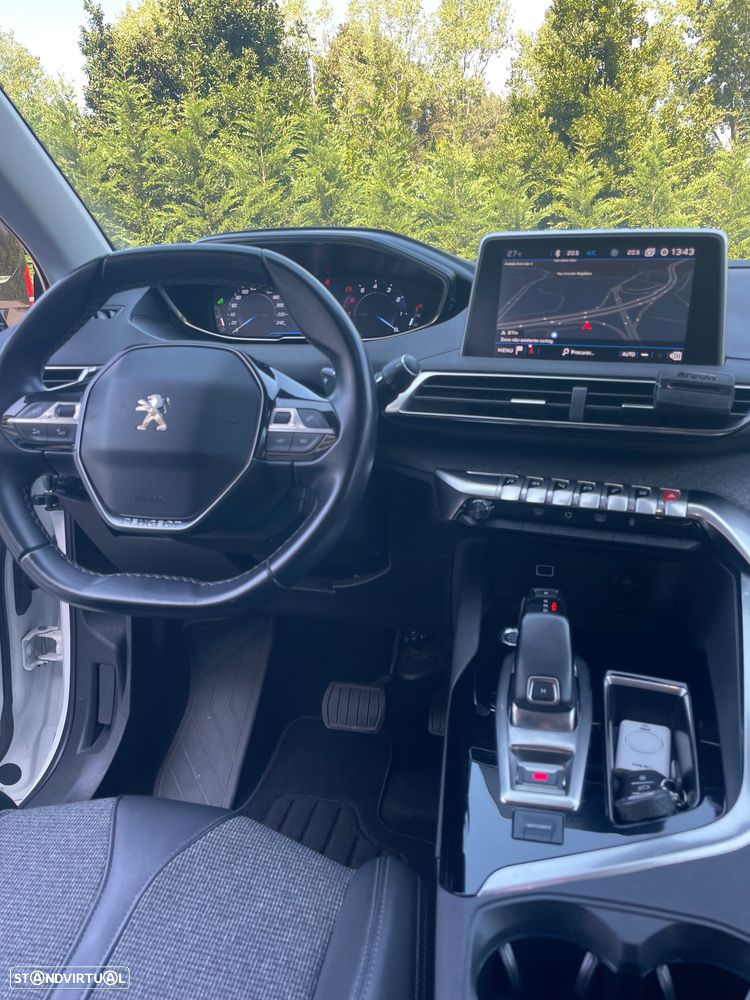 Peugeot 3008 PureTech 130 Stop & Start GPF EAT8 Allure - 35