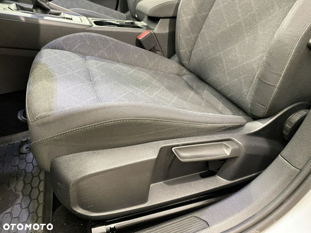 Volkswagen Golf 2.0 TDI Life - 23