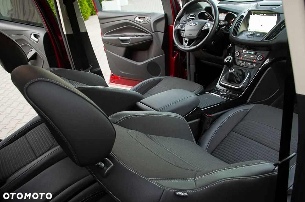 Ford Kuga 1.5 EcoBoost FWD ST-Line ASS - 23