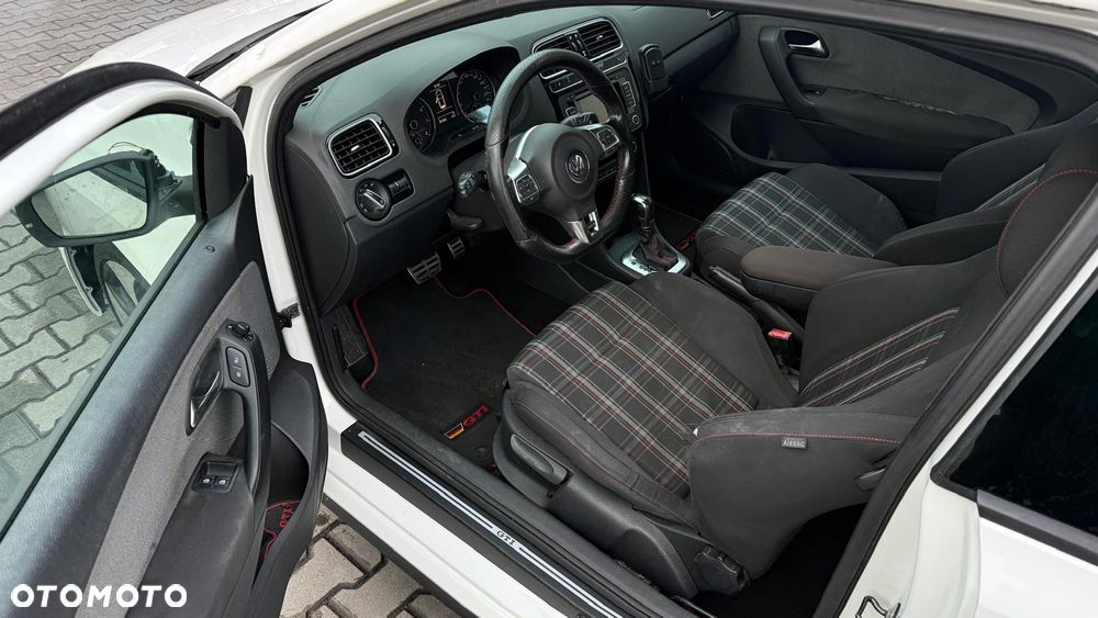 Volkswagen Polo - 7